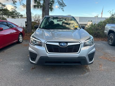 Used 2019 Subaru Forester image 6