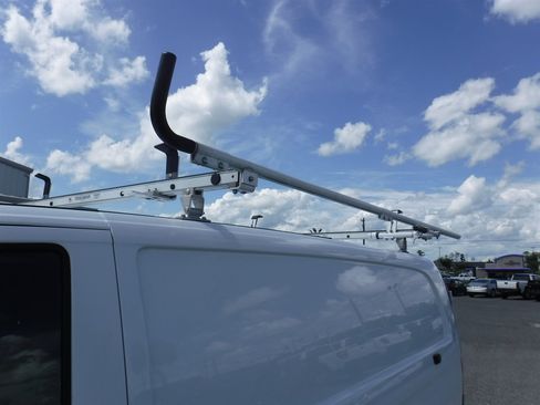 Used 2023 Mercedes-Benz Metris image 11