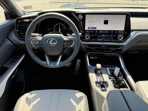Used 2025 Lexus TX 500h AWD image 8