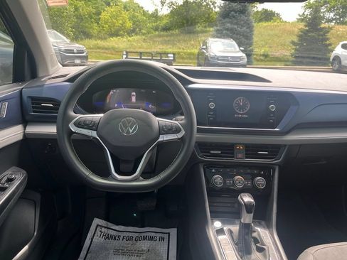 Used 2024 Volkswagen Taos SE AWD/4WD image 20