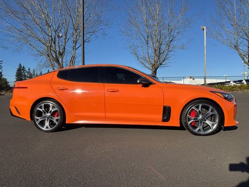 Used 2019 Kia Stinger GTS image 8