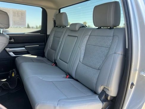 Used 2022 Toyota Tundra SR5 w/ SR5 Premium Package RWD image 17