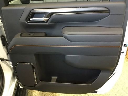 New 2025 GMC Sierra 2500 AT4 w/ AT4 Premium Plus Package image 59