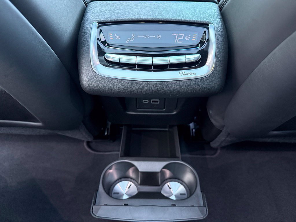 Used 2024 Cadillac XT6 Premium Luxury w/ Platinum Package AWD/4WD image 33