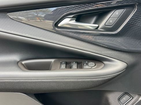 Used 2024 Chevrolet Blazer EV LT image 11