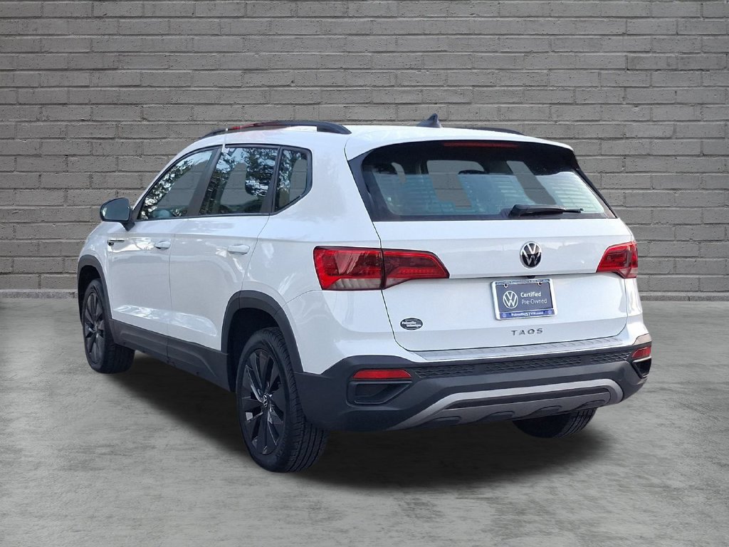 Used 2023 Volkswagen Taos S w/ Driver Assistance Package FWD image 5