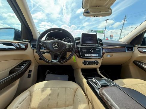 Used 2019 Mercedes-Benz GLS 450 4MATIC image 25