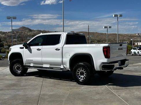 Used 2019 GMC Sierra 1500 SLT w/ SLT Premium Plus Package AWD/4WD image 21