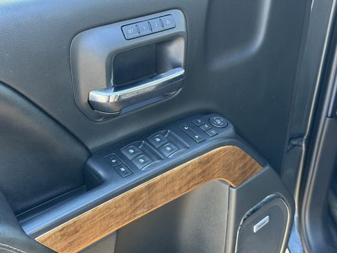 Used 2017 Chevrolet Silverado 1500 LTZ w/ Sport Package image 10