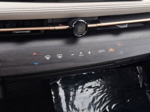 Used 2023 Nissan Ariya FWD image 15