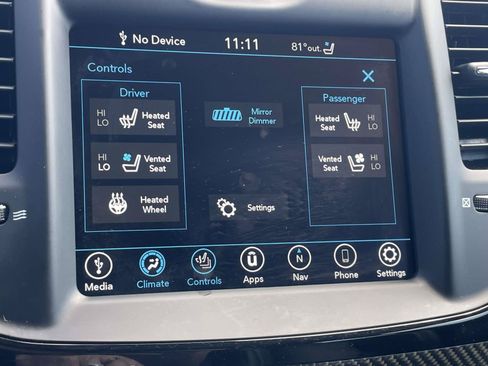Used 2023 Chrysler 300 C RWD image 17