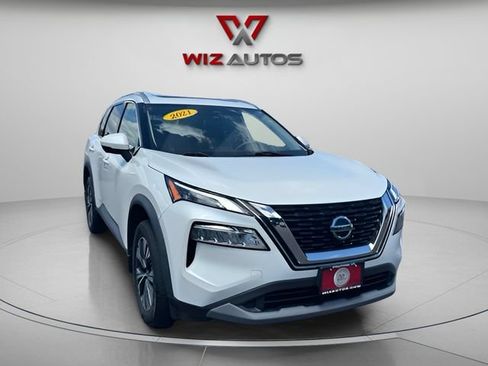 Used 2021 Nissan Rogue SV w/ Premium Package AWD/4WD image 7