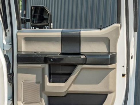 Used 2020 Ford F250 XL w/ Power Equipment Group image 38