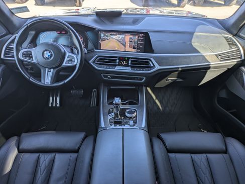 Used 2022 BMW X7 xDrive40i w/ M Sport Package AWD/4WD image 19