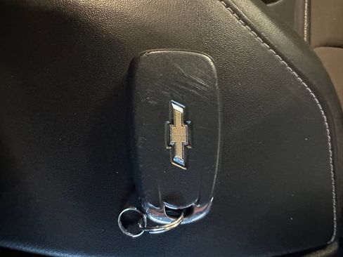 Used 2017 Chevrolet Camaro LT RWD image 17