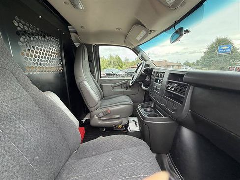 Used 2025 GMC Savana 2500 w/ Driver Convenience Package RWD image 10