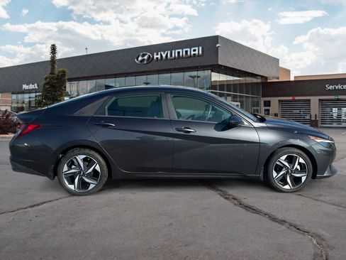 Certified 2023 Hyundai Elantra SEL w/ Convenience Package image 6