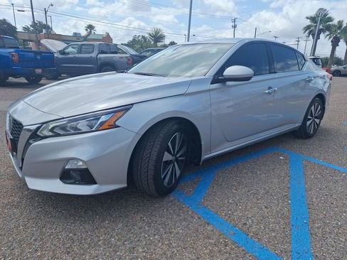 Certified 2022 Nissan Altima 2.5 SL FWD image 2