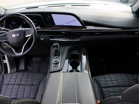 Used 2023 Cadillac Escalade Sport Platinum image 16