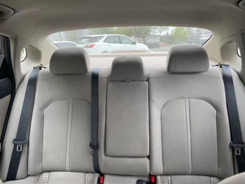 Used 2018 Kia Optima LX w/ 17" Alloy Wheels Package image 29