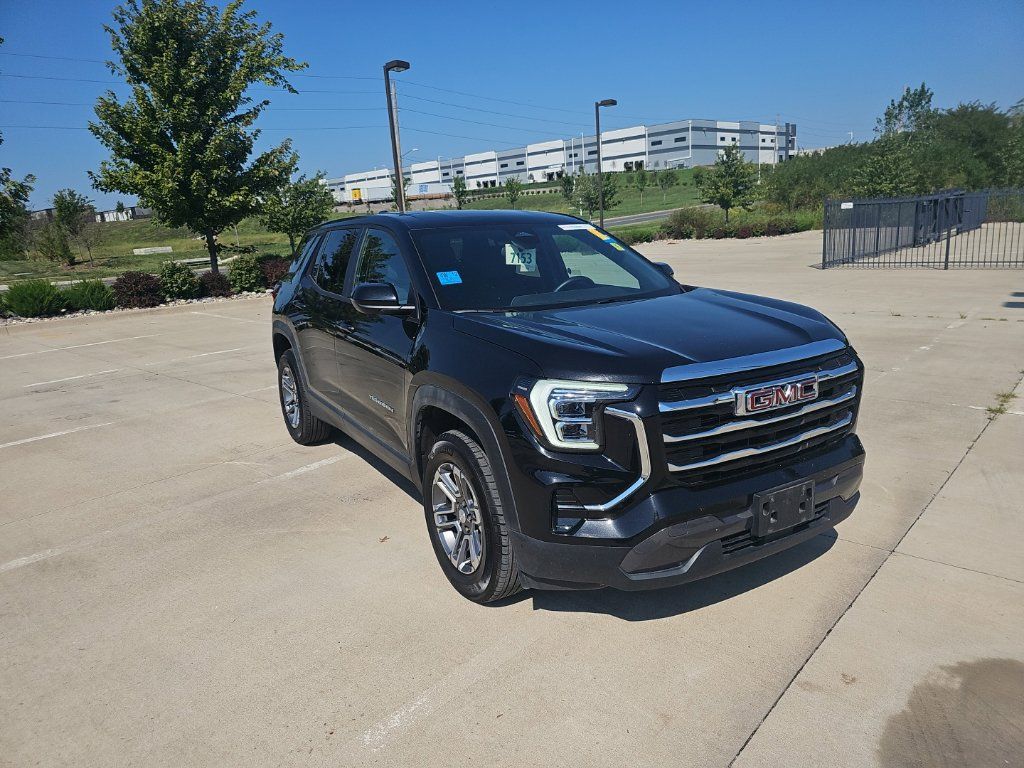 Used 2026 GMC Terrain Elevation AWD/4WD image 3
