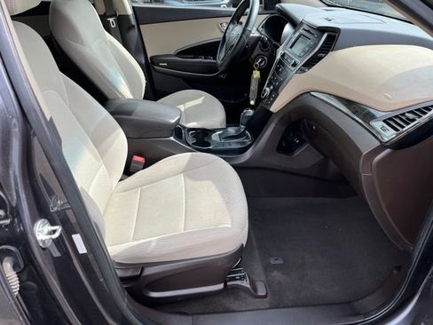 Used 2018 Hyundai Santa Fe Sport image 15