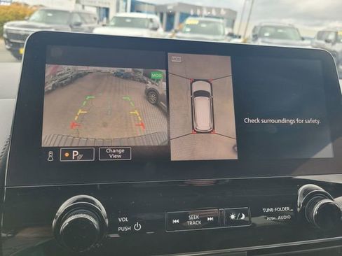 Used 2024 Nissan Armada SL image 22