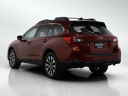 Used 2016 Subaru Outback 3.6R Limited image 3