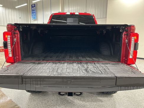 Used 2024 Ford F250 Lariat w/ Lariat Ultimate Package AWD/4WD image 29