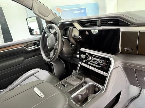 Used 2025 GMC Sierra 2500 Denali w/ Denali Reserve Package image 26