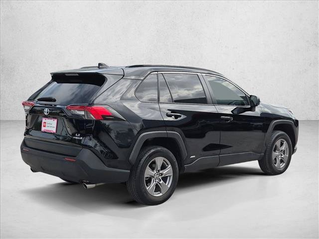 Used 2024 Toyota RAV4 LE AWD/4WD image 5