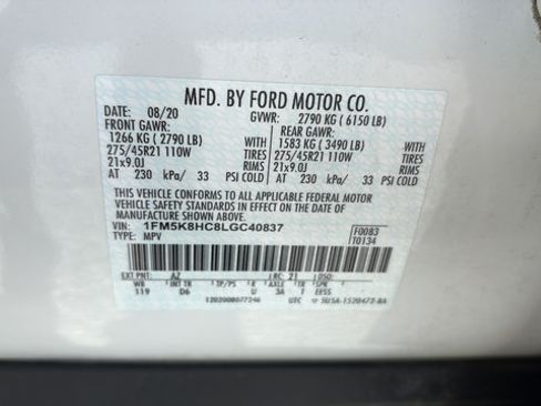 Used 2020 Ford Explorer Platinum w/ Premium Technology Package AWD/4WD image 20