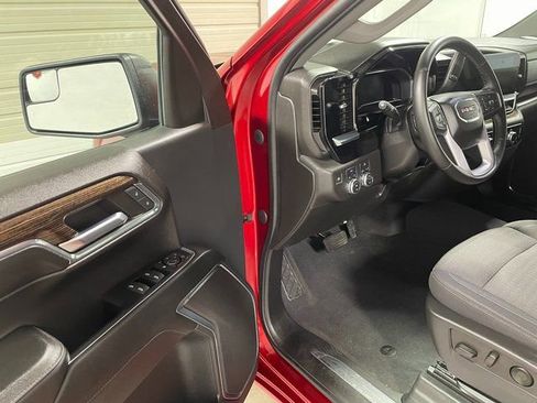 Used 2024 GMC Sierra 1500 Elevation AWD/4WD image 10