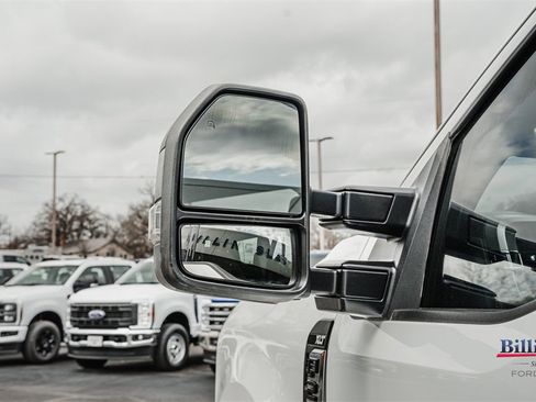 Used 2023 Ford F250 XLT w/ FX4 Off-Road Package image 10