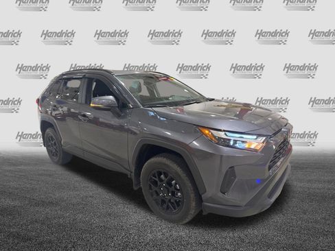 Used 2025 Toyota RAV4 XLE w/ Convenience Package FWD image 13