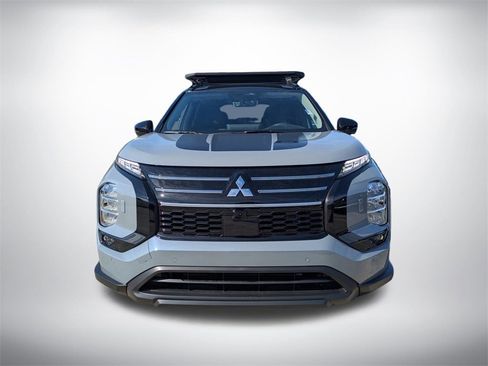 New 2025 Mitsubishi Outlander S image 9