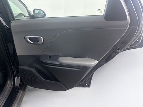 Used 2025 Kia K4 LXS image 30