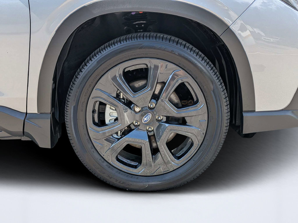 Certified 2025 Subaru Ascent Bronze Edition AWD/4WD image 9