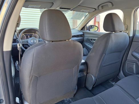 Used 2022 Nissan Sentra SV w/ All-Weather Package FWD image 28