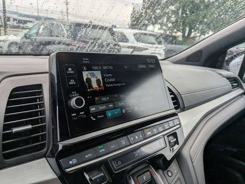 Used 2025 Honda Odyssey Sport-L image 17