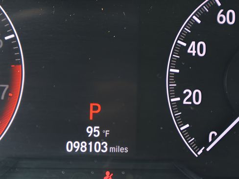 Used 2018 Honda Accord Touring image 9