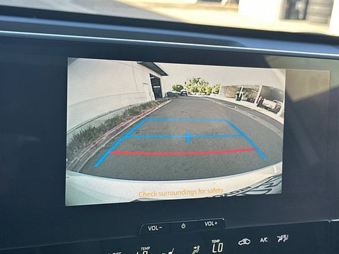 Used 2024 Toyota bZ4X FWD image 27