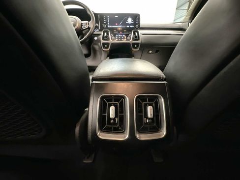 Used 2023 Kia Sorento EX image 22