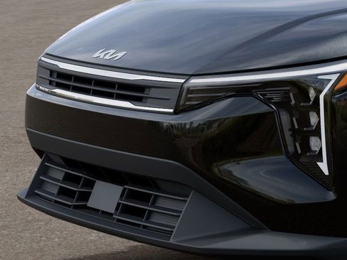 New 2026 Kia K4 LX image 13