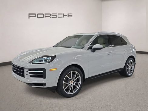 Certified 2026 Porsche Cayenne AWD/4WD image 1