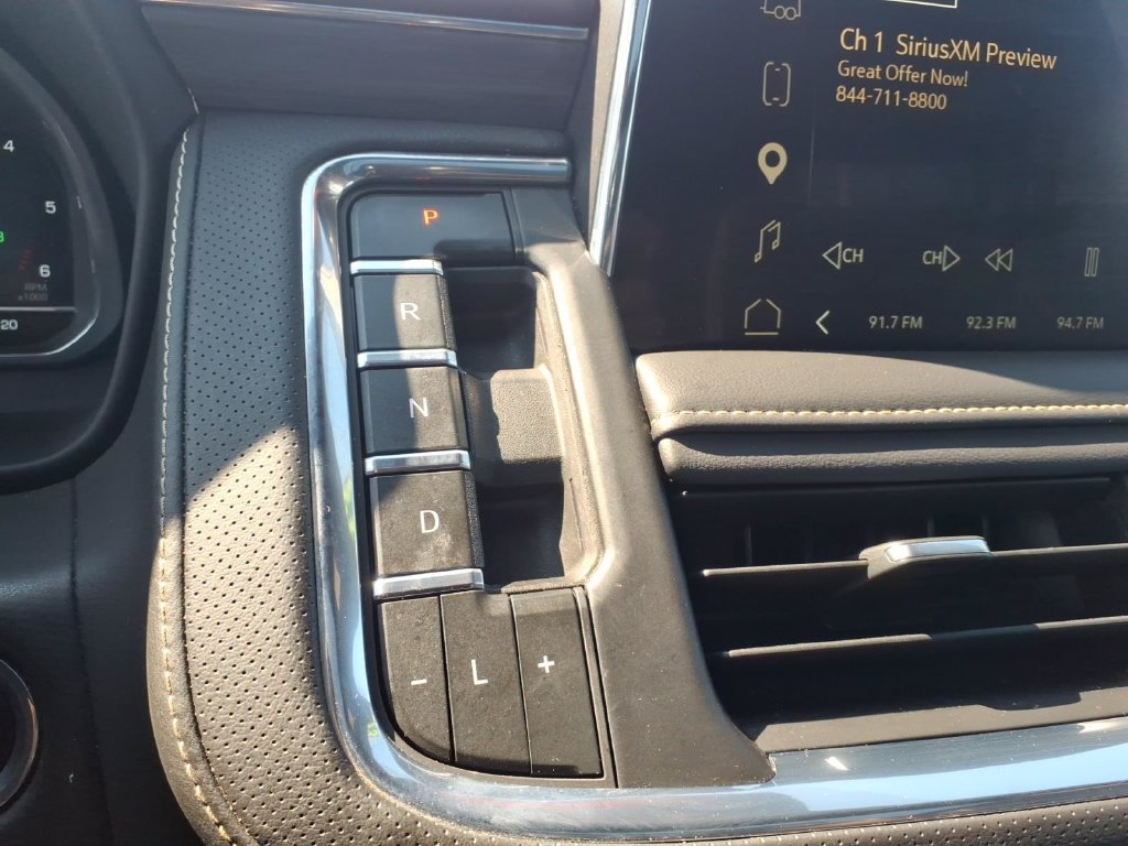 Used 2023 GMC Yukon SLT AWD/4WD image 22