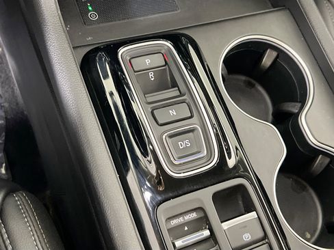 Used 2023 Honda Pilot Touring image 17