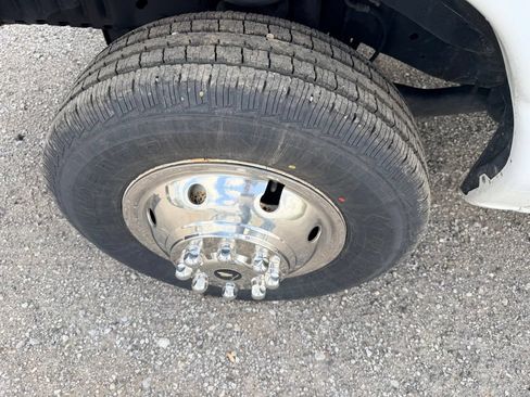 Used 2013 Ford E-450 and Econoline 450 Super Duty w/ PWR Locks & Windows Group RWD image 14