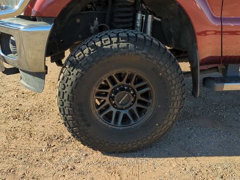 Used 2016 Ford F250 XLT w/ XLT Premium Package image 11