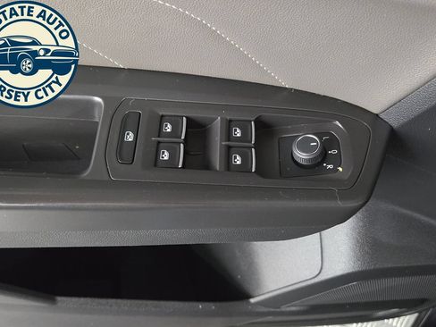 Used 2023 Volkswagen Atlas SE AWD/4WD image 23